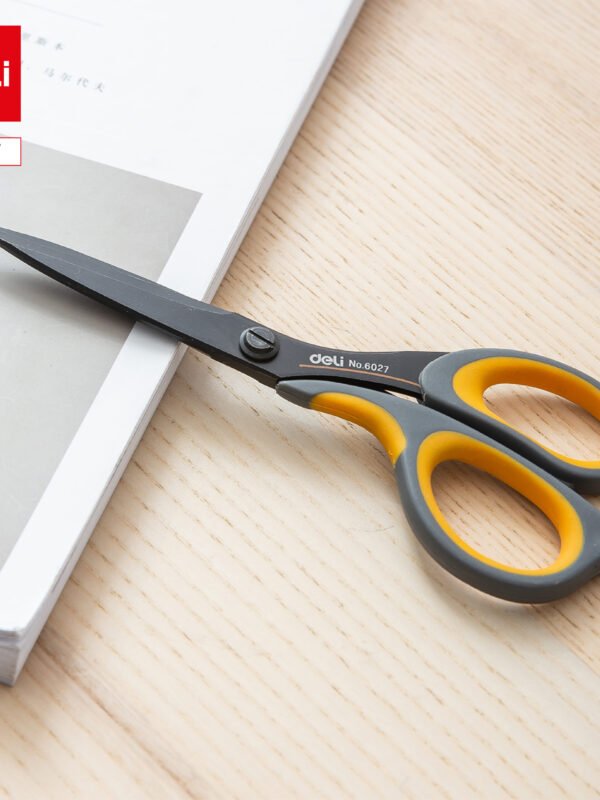 E6027 ديلي مقص معدن أسود - مقبض بلاستيك ومطاط لونين - 17.5 سم - رمادي وأصفر E6027